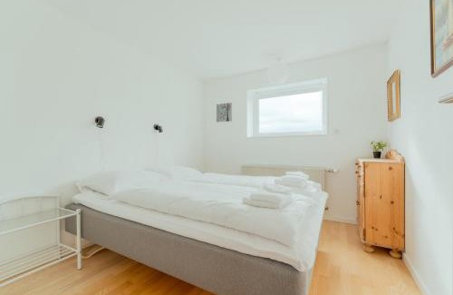 Hoyvik House | 4 BR Home in Tórshavn with Balcony and Parking