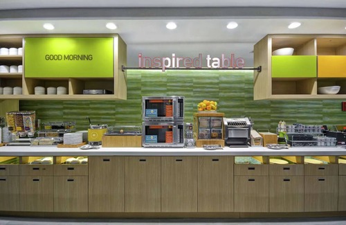 Alpine Center Hotel | 4 Convenient Units w/Kitchenette. Short Drive to Gerald R. Ford Int’l Airport