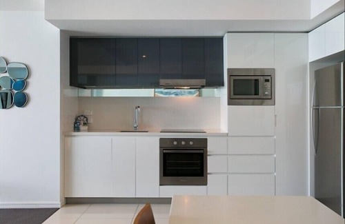 Surfers Paradise Apartment | 4 HUGE SMART TV"S - Level 31 3 bedroom Ocean H Residence