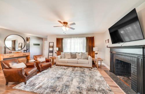 Bridgeport House | 4 Mi to Churchill Downs Updated Retreat with Deck!