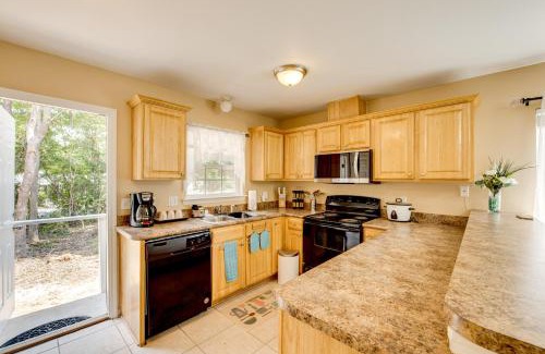 Tallahassee House | 4 Mi to FSU and 5 Mi to FAMU WFH-Friendly Hub