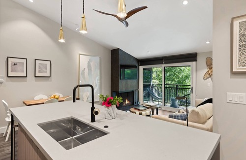 Aspen Condo | 4 Nights for Fall Get 10% off! Until 12/20
