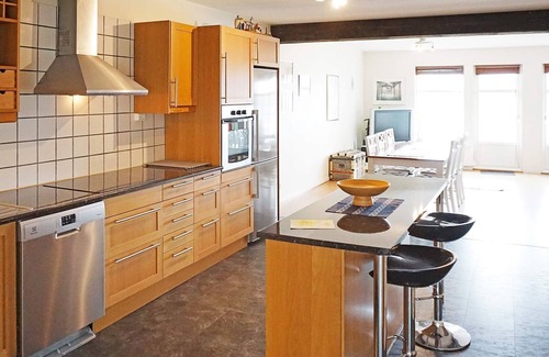 Kungshamn House | 4 person holiday home in KUNGSHAMN-By Traum