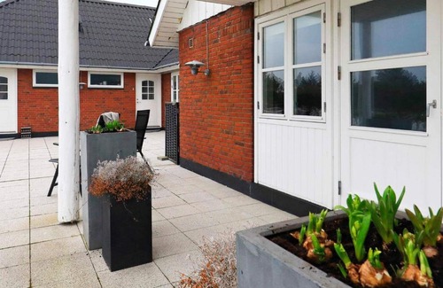 Blavand Strand Apartment | 4 person holiday home in Bl vand