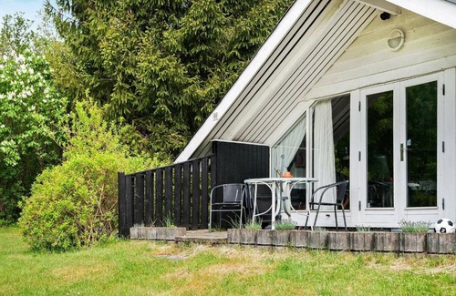 Arrild Ferieby House | 4 person holiday home in Toftlund