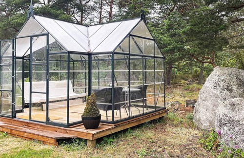 Drottningskar House | 4 person holiday home in Drottningskär-By Traum