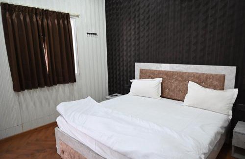 Sohna Hotel | 4 seasons resort by jain residency