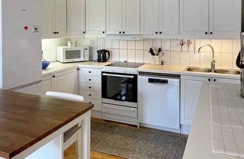 Farjestaden House | 4 star holiday home in FäRJESTADEN