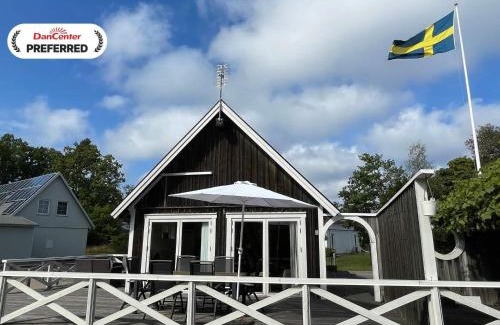 Drottningskar House | 4 star holiday home in Drottningskär
