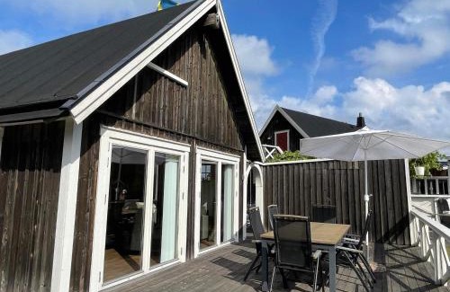 Drottningskar House | 4 star holiday home in Drottningskär