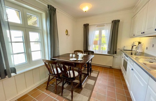 Keitum Apartment | 4 Tinje: 60sqm ground floor for 2 persons with private terrace - Landhaus Tons