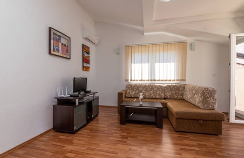 Municipality of Trogir Apartment | 40 m² Apartment ∙ 1 bedroom ∙ 4 guests