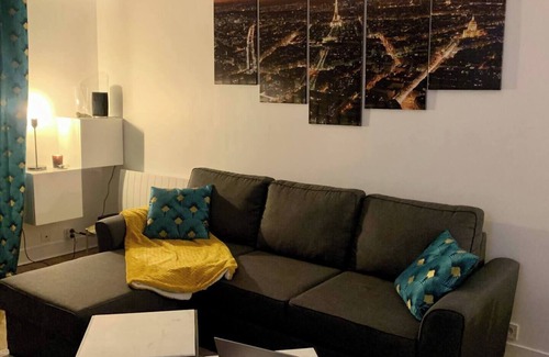 Plateau - Mont-Valerien Apartment | 40 M² apartment with private parking (quiet, secure residence)