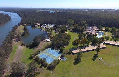 Tuncurry Resort | 40 m² Resort ∙ 4 guests
