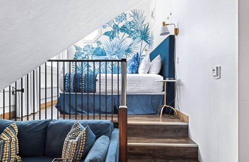 Rosemary Beach Hotel | 401 Rosemary Beach Inn - Includes Beach Chairs & Complimentary Breakfast + Access to 4 Pools