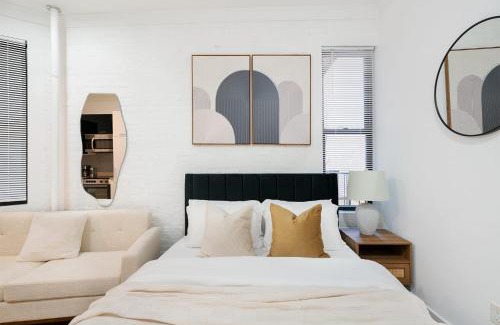 Upper East Side Apartment | 403-2E Newly Renovated Studio UES