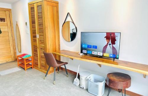 Ninh Kieu Apartment | 403MSNK Maison Luxe Studio with Balcony