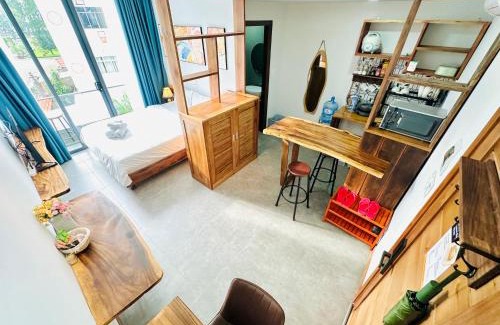 Ninh Kieu Apartment | 407MSNK Maison Luxe Studio w Balcony & Kitchen