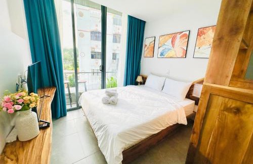 Ninh Kieu Apartment | 407MSNK Maison Luxe Studio w Balcony & Kitchen