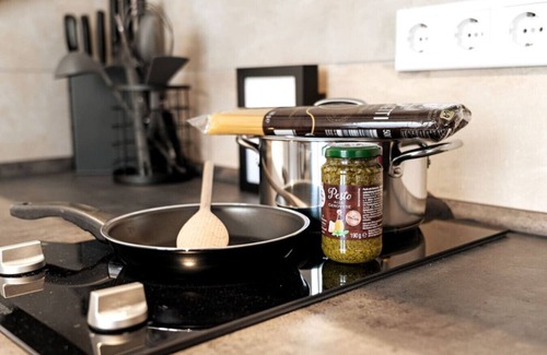 Krefeld Apartment | 40qm *Traumhaftes Studio* | City | Hbf | Ruhig