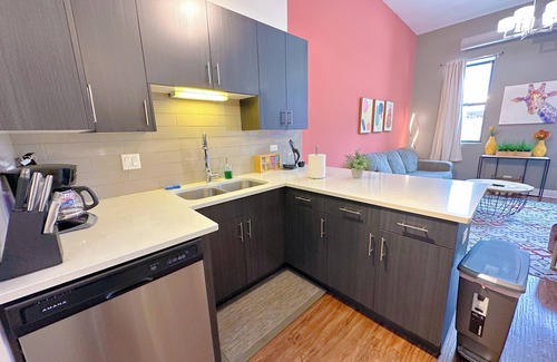 Near South Side Apartment | 420 friendly 2br/2ba with optional parking/sleeps 8