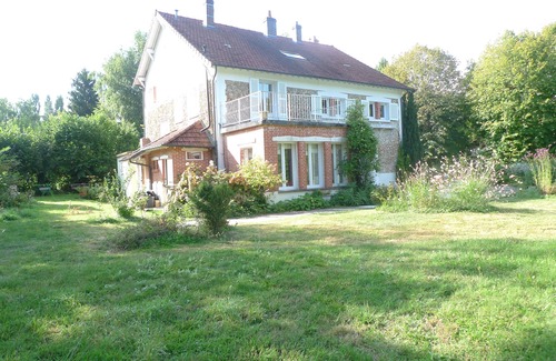 Vallangoujard House | 45 km from Paris Parc du VEXIN Large house - sleeps 13 - near Auvers/Oise