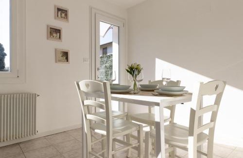 Funes Apartment | 45 minutes to Venice - By Flora