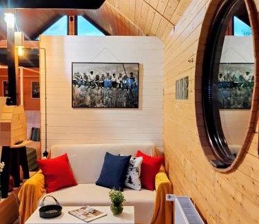 Avrig Cabin | 479 Tiny House, Domeniul von Agodt