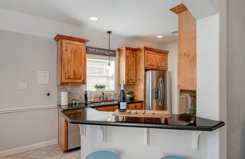 Wellborn House | 4b/3b, Game Day, Close2A&M & Tournaments, Pool/Pickleball