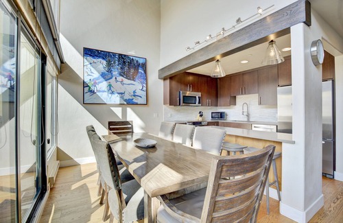 Vail Condo | 4BD A/C Platinum Rated Luxury Condo In the heart of Lionshead Lic#027664