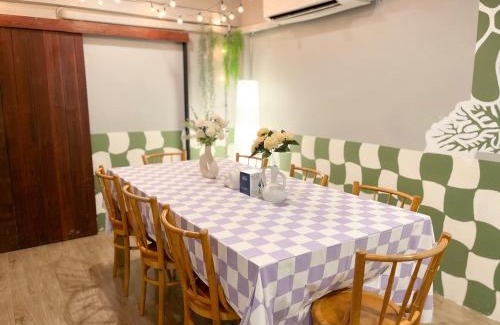 Chom Phon House | 4BR entire house next to Skytrain BTS and Subway MRT Chatuchak