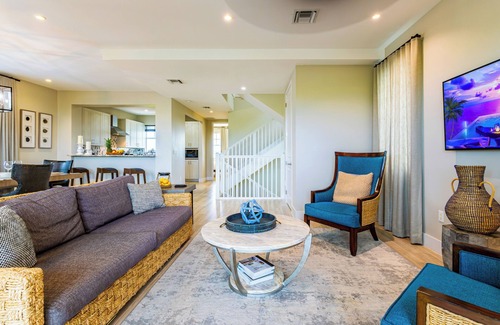 Rock Harbor Villa | 4BR Key Largo Stay – Pool, Parking + Beach Club