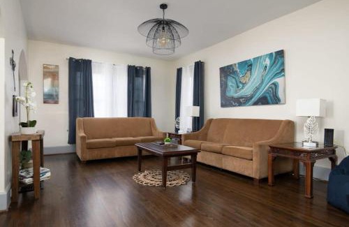 Crestline Heights House | 4th Ave East Lake Stunner