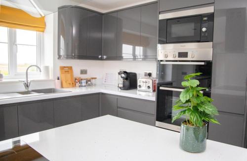 Stow Bardolph Apartment | 4x Bed Luxurious Home With a View