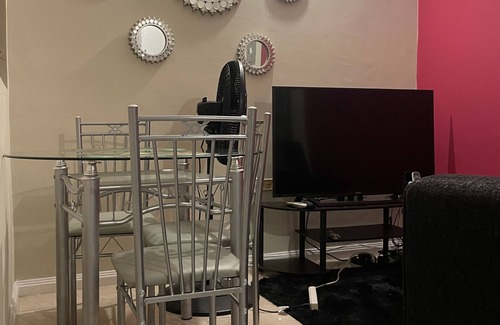 Eastwood Park Apartment | 5-7 minutes from halfway tree