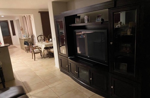 Tortolita House | 5 BDR 5 BATH home with 4 car garage