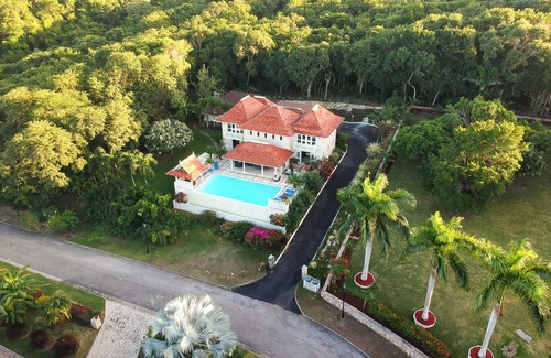 Montego Bay House | 5 bed villa, gated community, private pool, fully staffed, private chauffeur