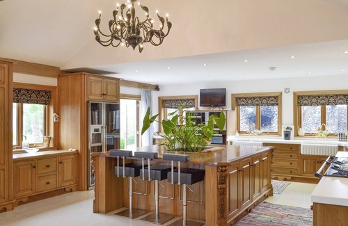 Poulton-le-Fylde Cottage | 5 bedroom accommodation in Stalmine, near Poulton-le-Flyde