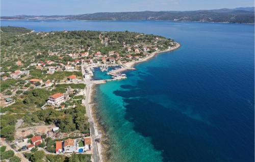 Drvenik Mali House | 5 Bedroom Amazing Home In Drvenik Mali