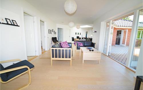 Kragenæs House | 5 Bedroom Nice Home In Torrig L