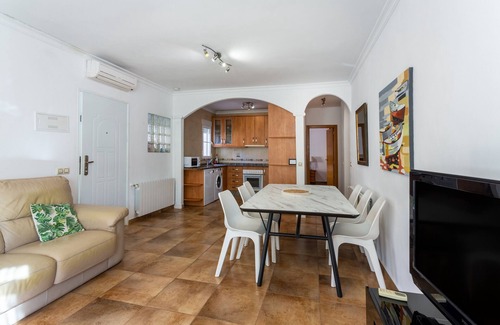 Orihuela Costa Villa | "5 bedroom Villa private Pool and Garden" close to the Sea with Pool & Wi-Fi