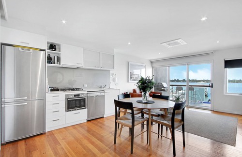 Metung Apartment | 5 Knots Metung