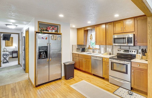 Millville House | 5 Mi to Harpers Ferry NHP: Quiet Home w/Deck