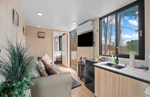 Lithonia House | 5 Mi to Stone Mountain: Lithonia Getaway