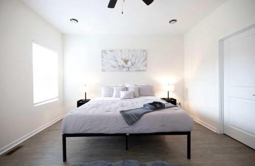 Burlington House | 5 Min to Downtown - 12 to Elon - Deck - Wi-Fi