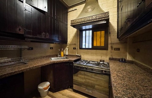 Maadi Apartment | 5-min Walk To Nile l Stylish 2 Brs.lDowntown Maadi