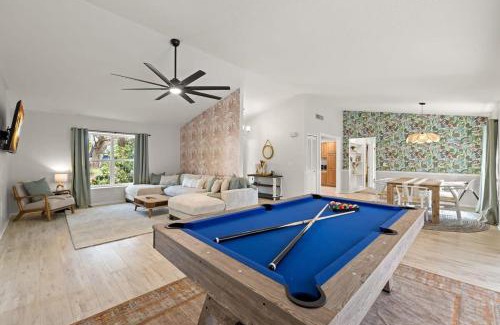 Wexford Leas House | 5 mins to Honeymoon Island~Sand Volleyball~Firepit