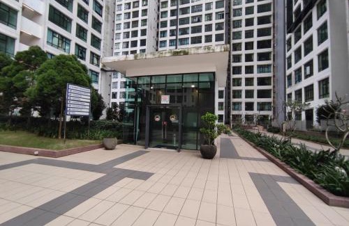 Kempas Apartment | 5 mins to MidValley Netflix 3Bedroom