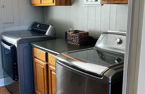 Lynchburg House | 5-minute walk to the Square or JD Distillery; 15-minute drive to Tim's Ford Lake
