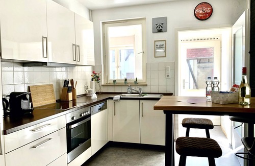 Metzingen Condo | 5 minutes from the OUTLET Large XL vacation business city family apartment for 6 guests